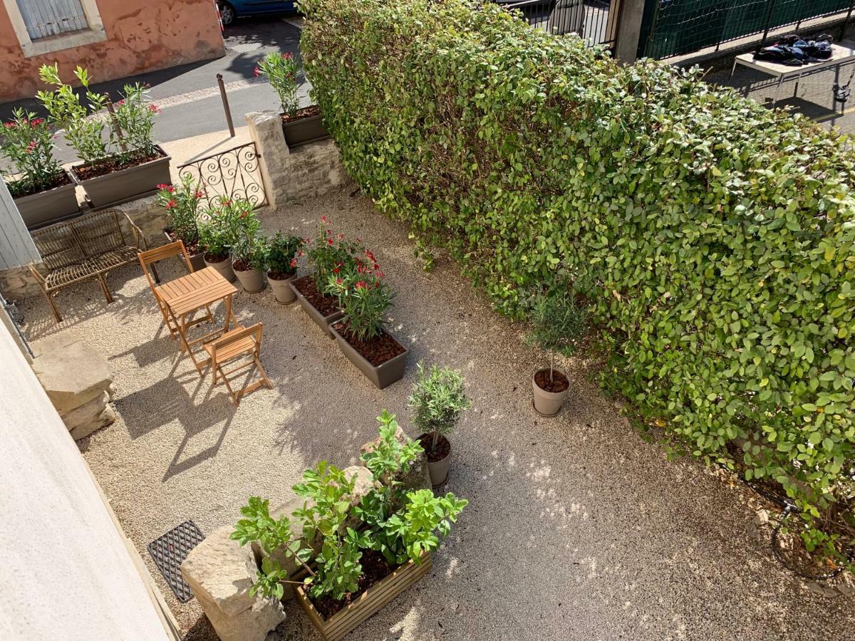 Appartamento Les Lauriers LʼIsle-sur-la-Sorgue Esterno foto